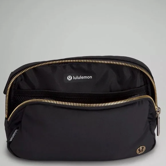 Lululemon Everywhere Belt Bag Velour Black Limited Edition Crossbody EBB Nwt